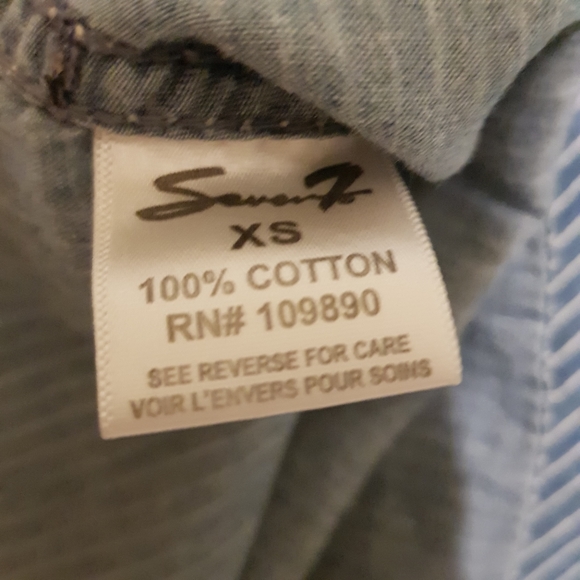 Blue white stripe sleeveless snap-down tank XS - Picture 4 of 4